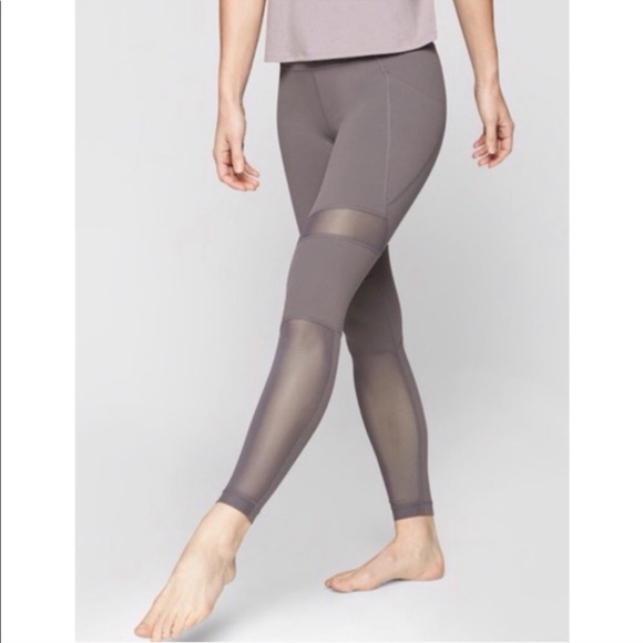 Athleta Pants - ATHLETA SALUTATION LEGGINGS GRAY/GREY SIZE SMALL